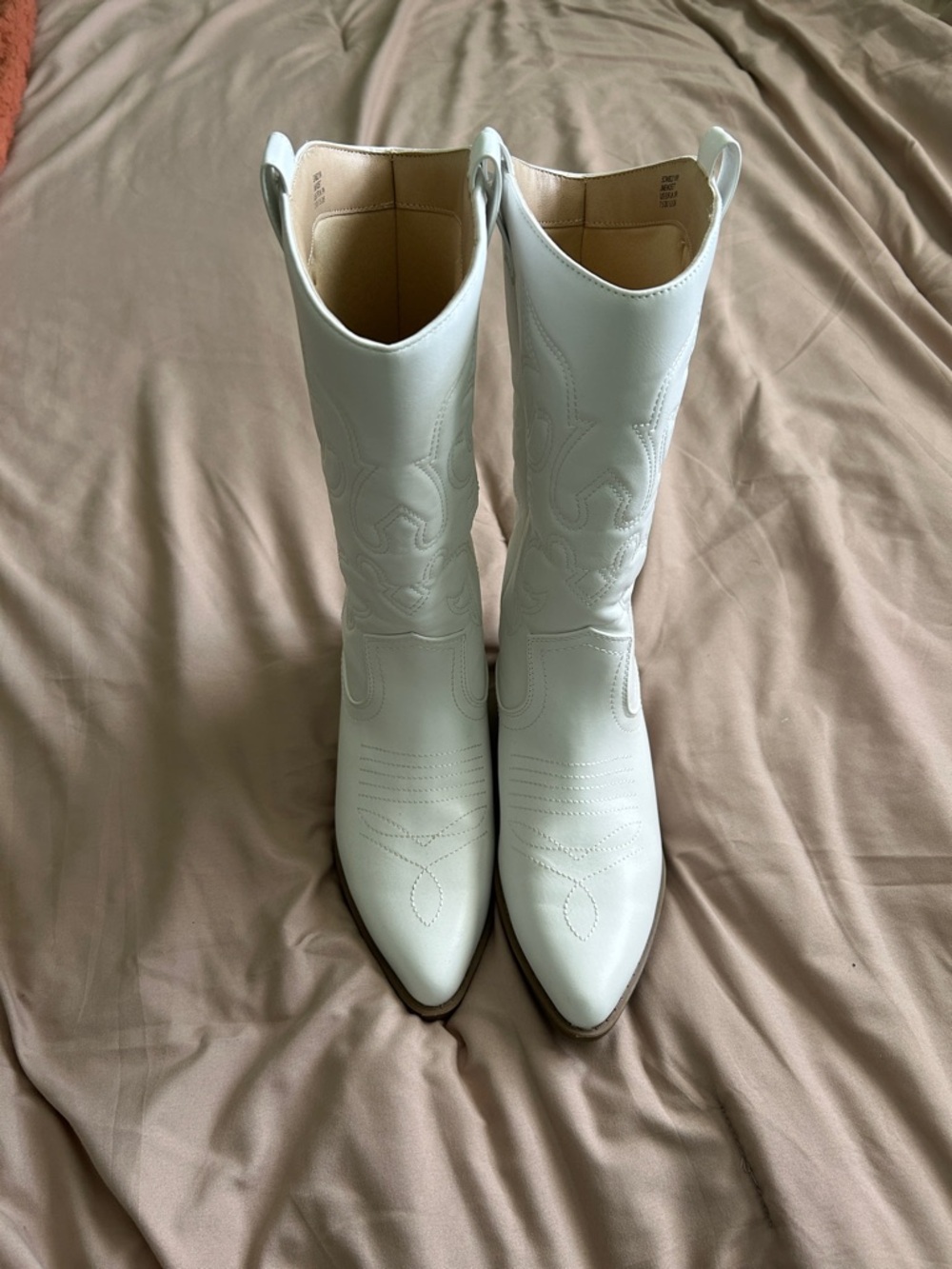 Amazon White Women's Western Heeled Cowboy Boots. Daughter wore them 1 time.